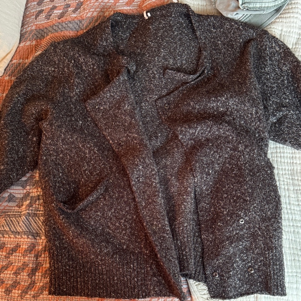 IRO sweater size 1, very cozy!